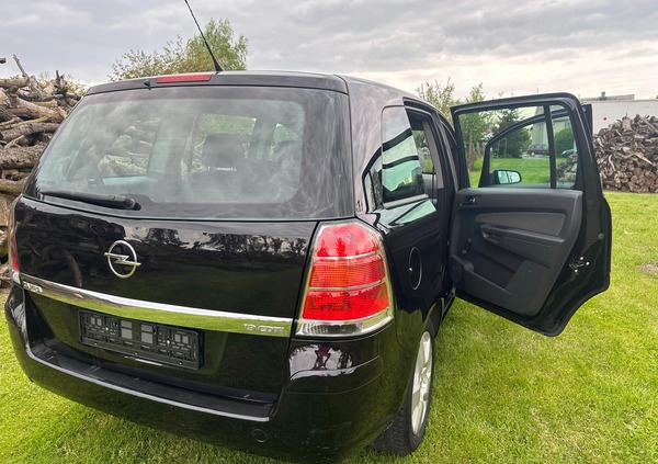 Opel Zafira cena 10000 przebieg: 240500, rok produkcji 2007 z Namysłów małe 67